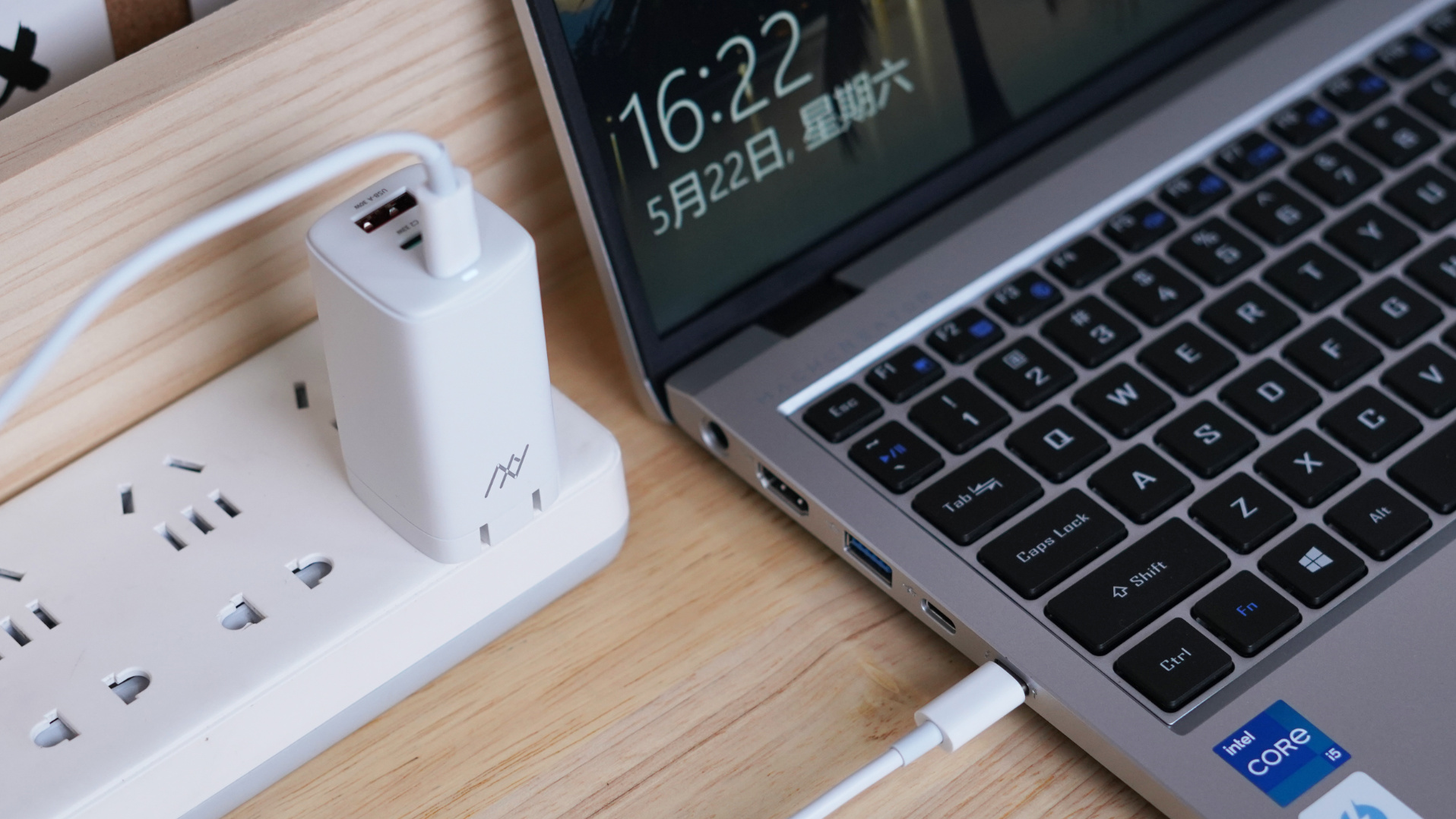 戴尔笔记本开机提示：Alert! The AC power adapter wattage and type cannot be